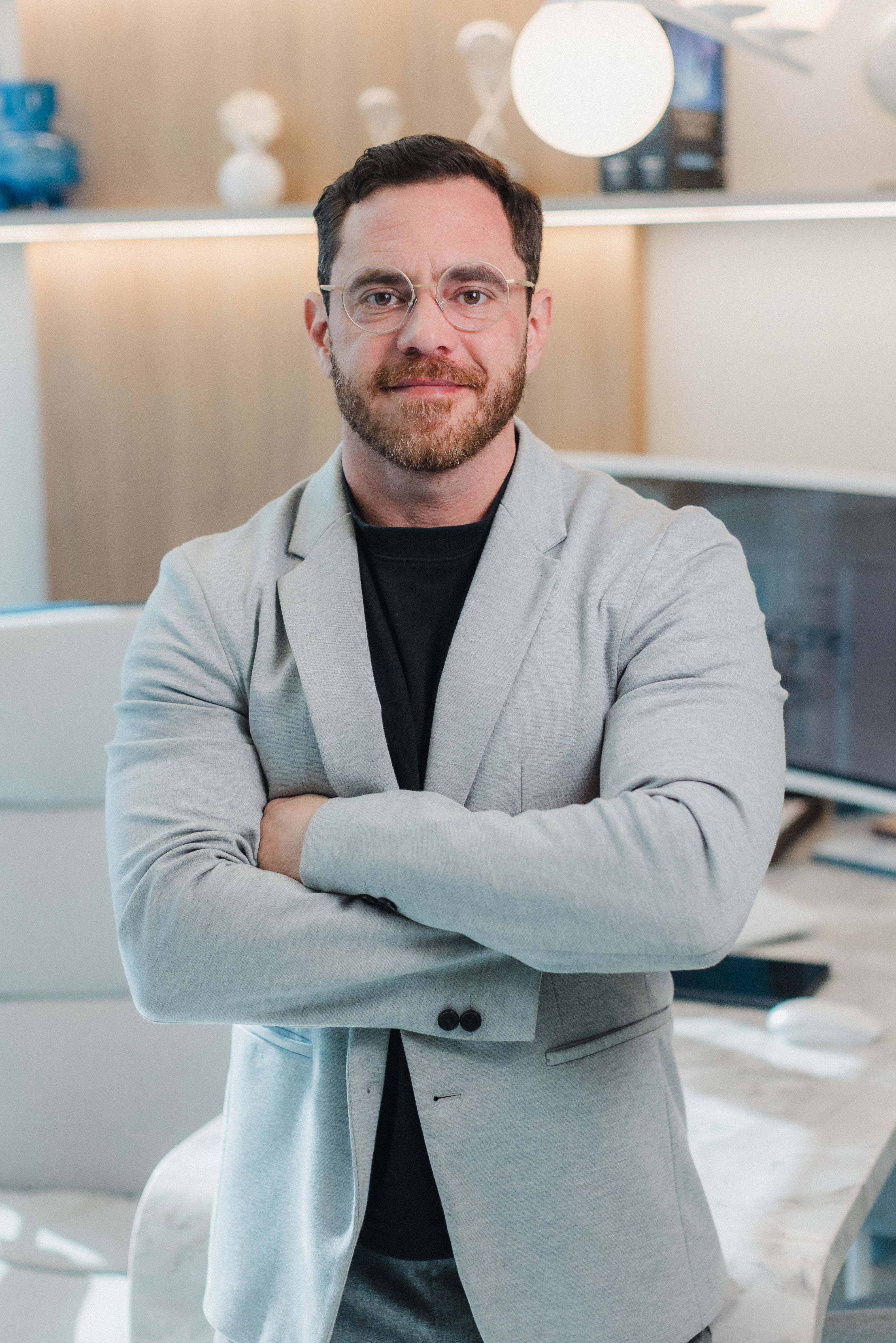 Dr. Bruno Ferraz